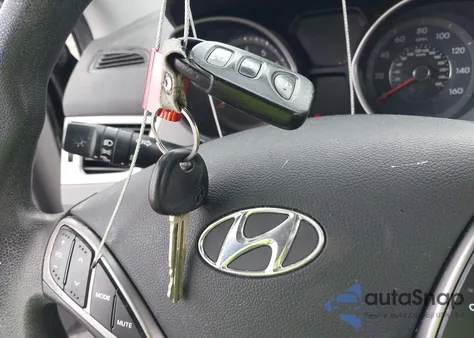 2013 Hyundai Elantra Gls z USA, uszkodzony, nr VIN 5NPDH4AE0DH341659